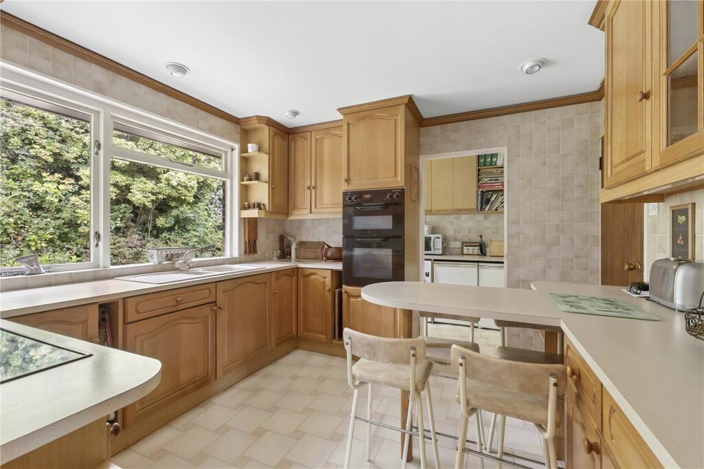 Lodsworth, Petworth, West Sussex, GU28 photo 4