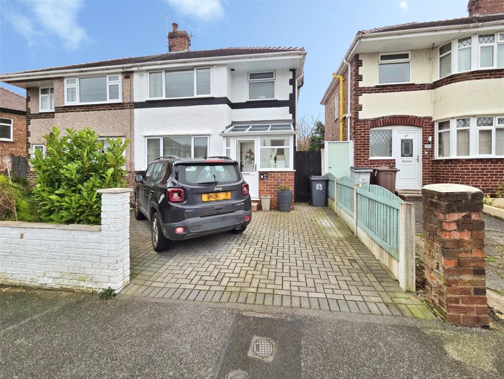 Main image of property: Fairway North, Wirral, Merseyside, CH62