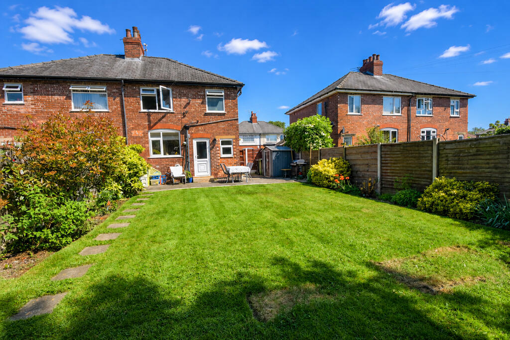 Central Drive, Urmston, M41 - View 4