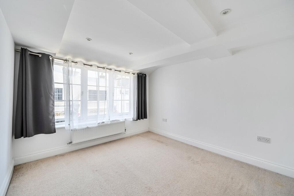 Apartment in Rochester - View 5