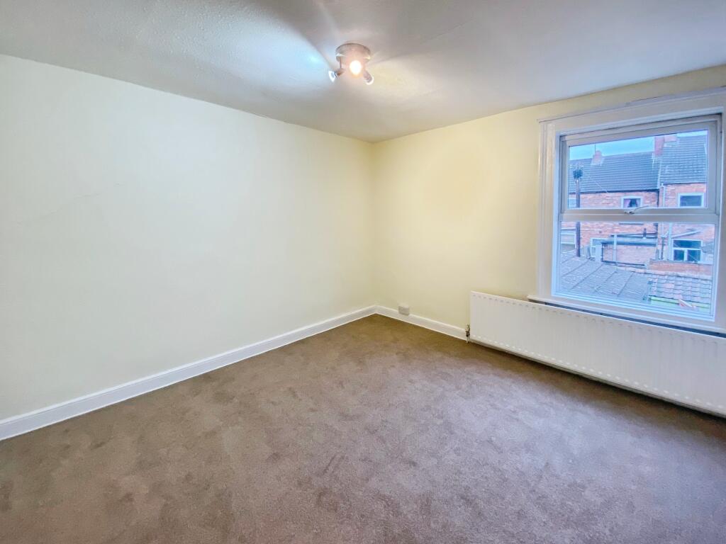 House in South Kesteven, Grantham - More
