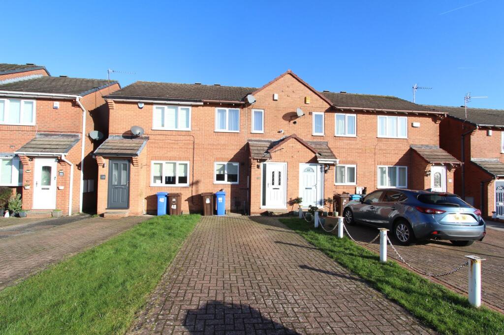 Main image of property: Jordanthorpe Green, Sheffield, S8