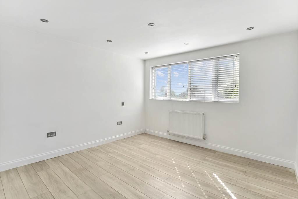 Cypress Road, Upper Norwood photo 5