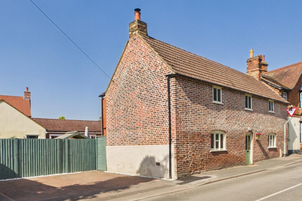 Main image of property: Station Lane, Offord Cluny, St. Neots, Cambridgeshire, PE19