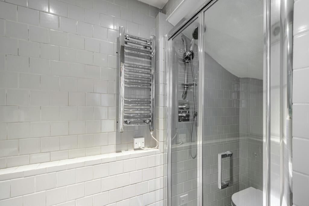 Mentmore Terrace 3B NEW - 19.jpg