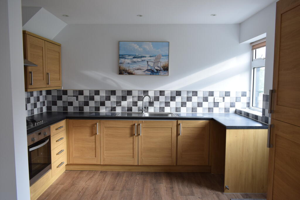 5, Wharfedale Crescent, Tadcaster, North Yorkshire photo 4