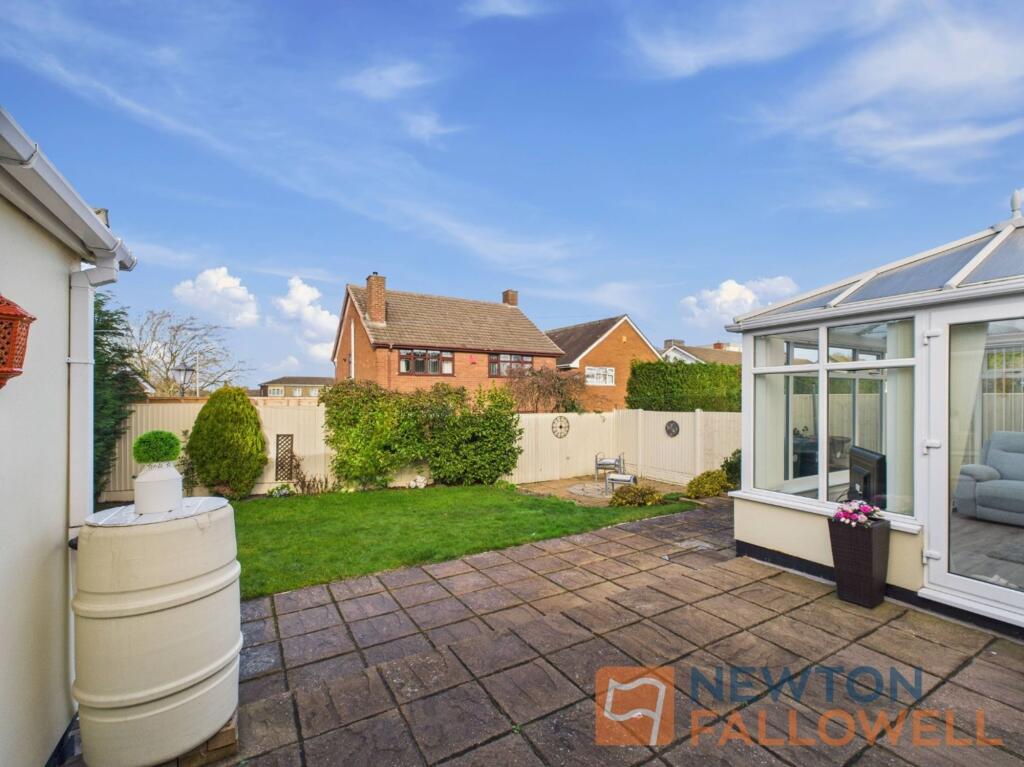 Sanstone Close, Walsall, WS3 photo 4
