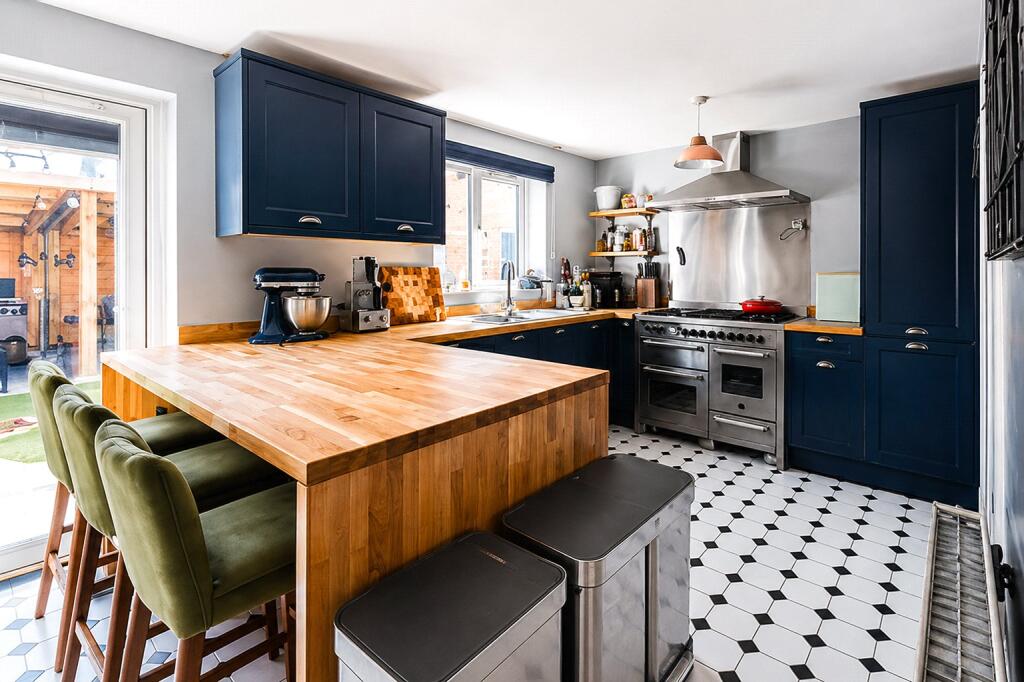 Main image of property: Hercules Road, Weston-super-Mare, Somerset, BS24