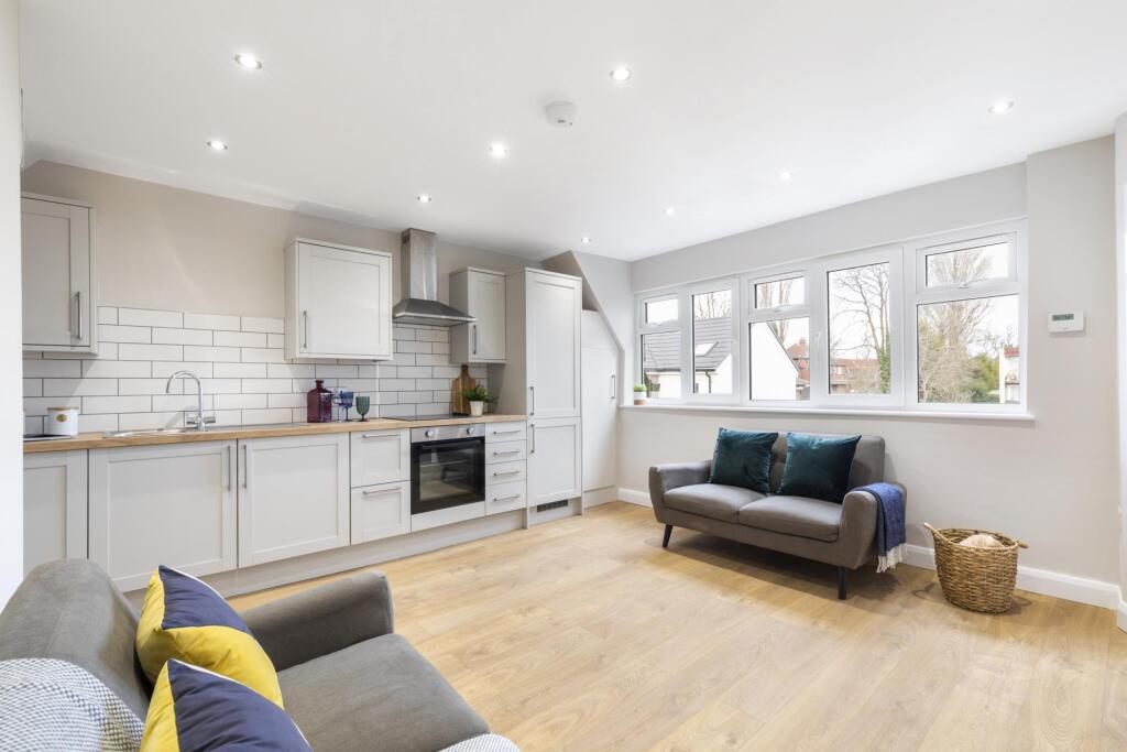 Main image of property: Lidgett Lane, Leeds