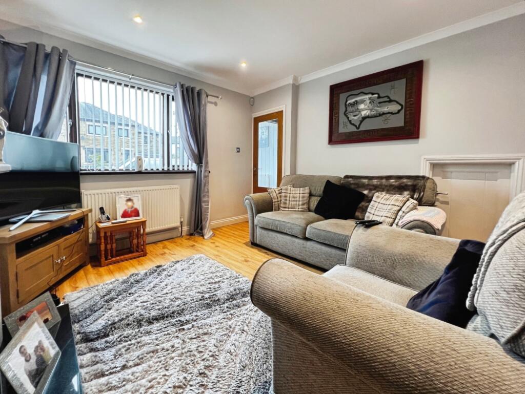 House in Bradford - View 4