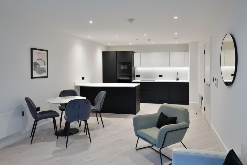 Main image of property: 1 Trinity Way, Manchester, M3