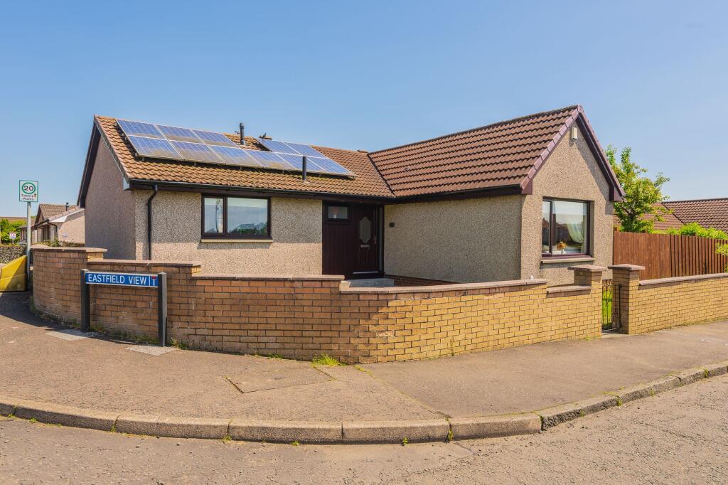 House in Fauldhouse, West Lothian - View 4