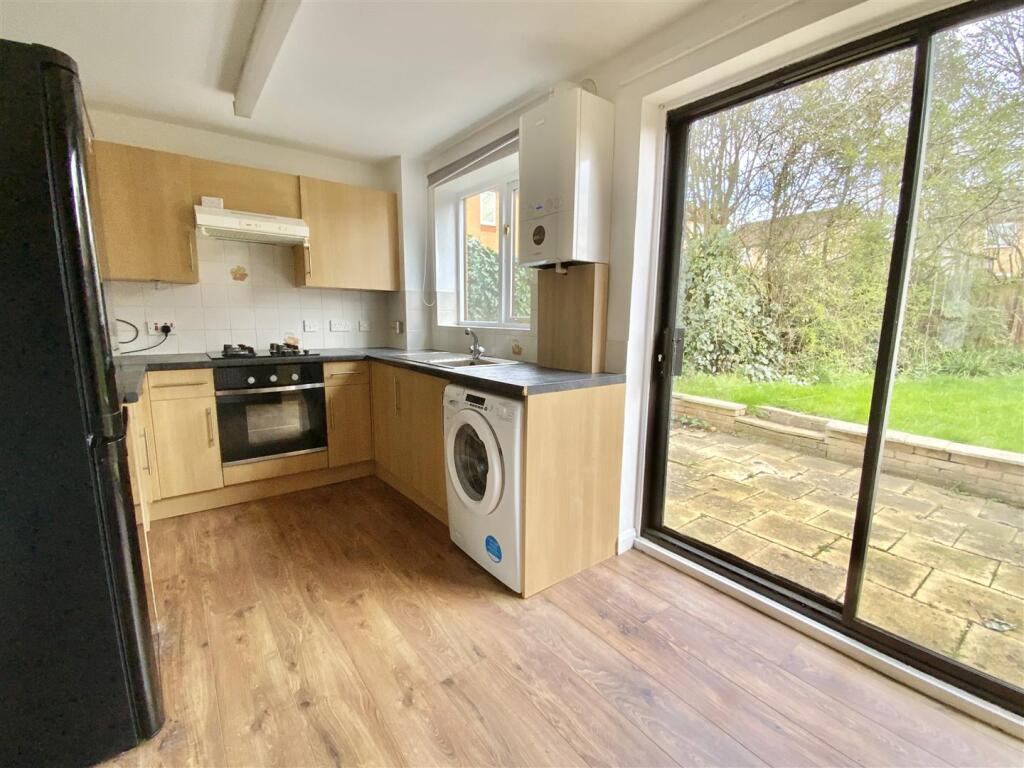 House in Milton Keynes, Browns Wood, Walton - View 3