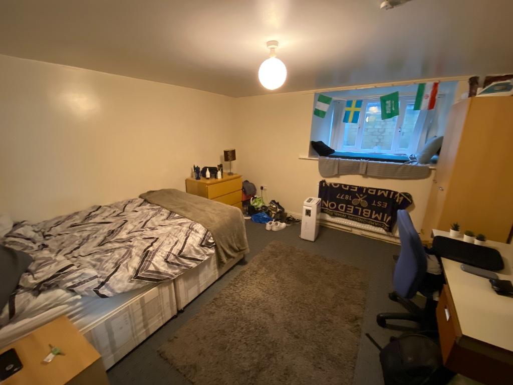 6 bedroom terraced house for rent
