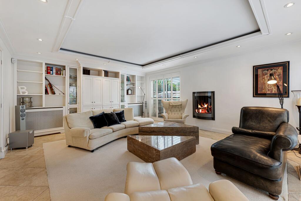 House in Stockport - View 2