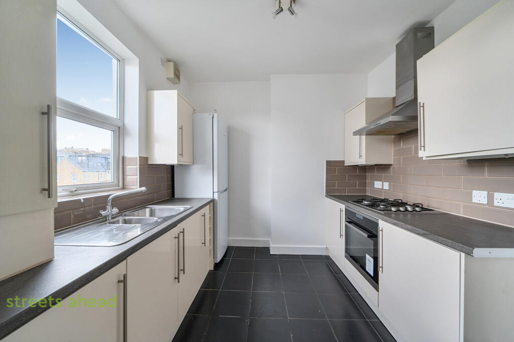 Apartment in London - View 4