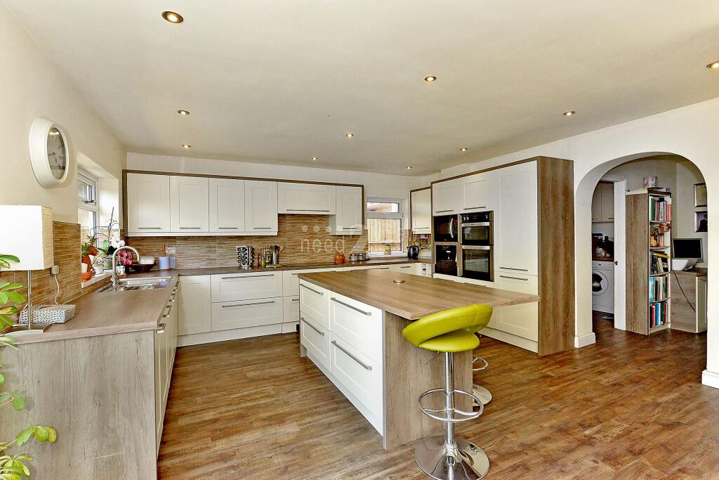 House in Nottingham, Papplewick - View 4
