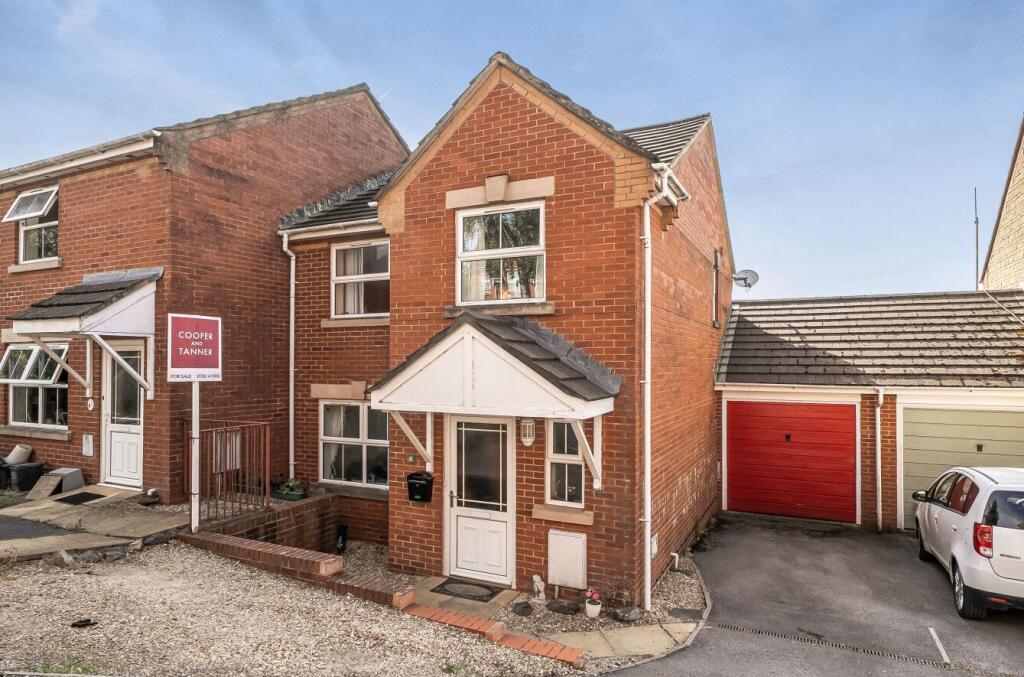3-bed terraced on Colliers Rise, Radstock, BA3, £281,500