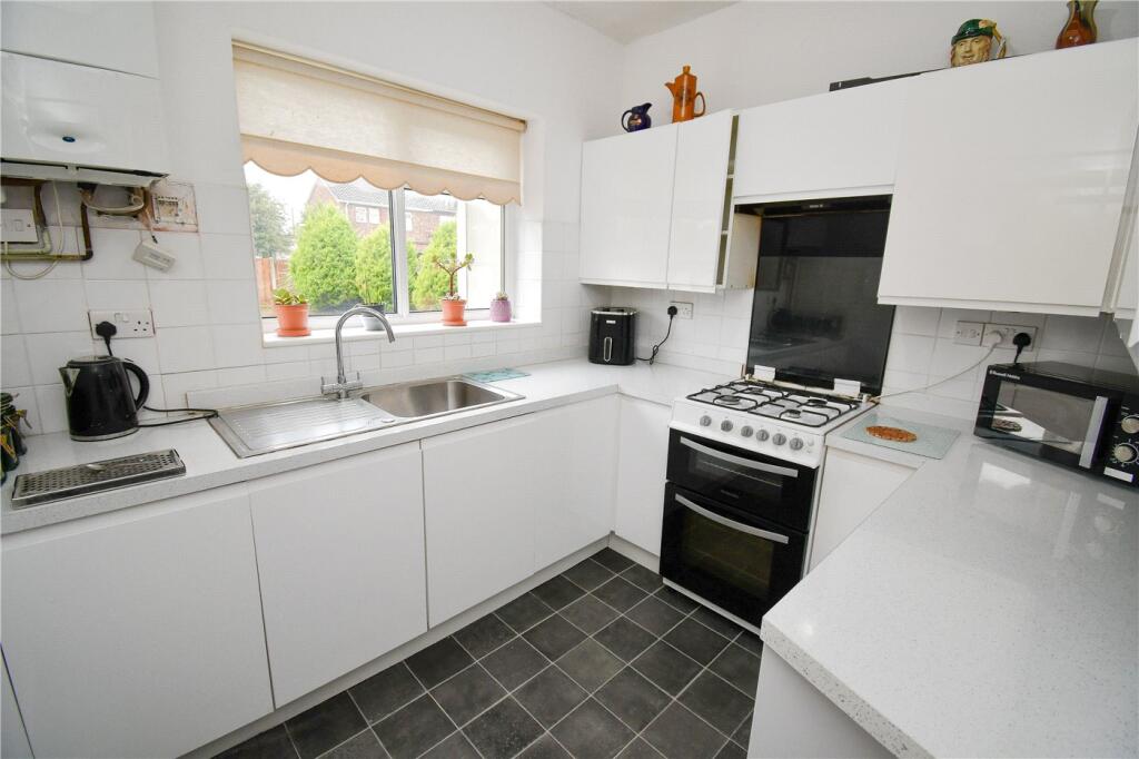 House in Wirral, Liverpool City Region - More