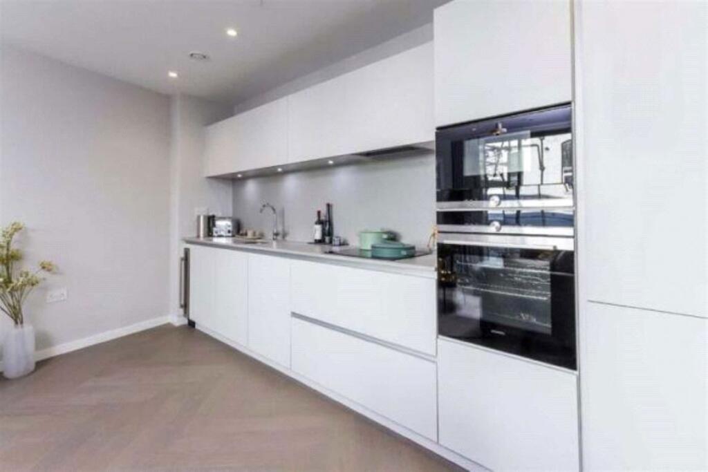 Apartment in London - View 2