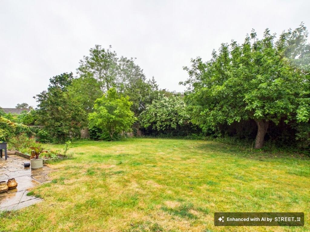 House in Stratfield Mortimer, West Berkshire - View 2