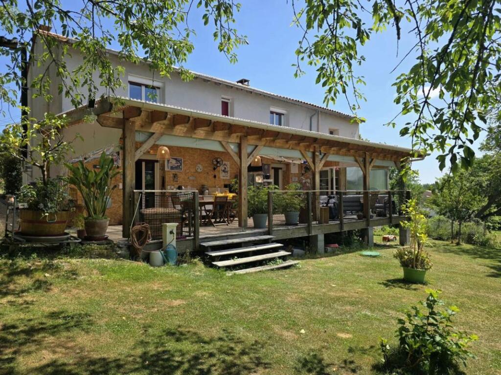 Main image of property: Aquitaine, Dordogne, Ribérac