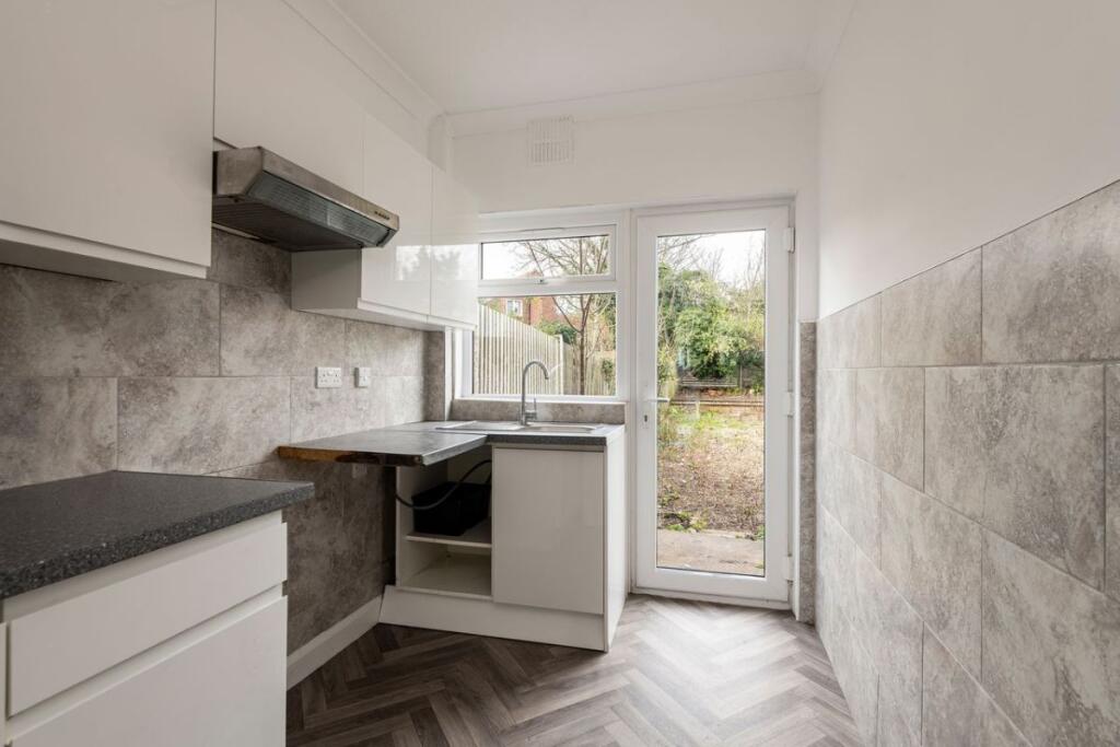 Main image of property: Lamorna Avenue, Gravesend