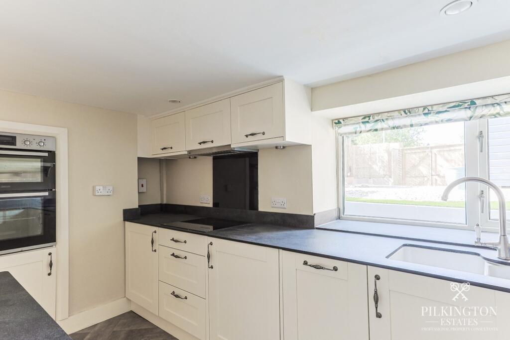 House in Plymouth, Staddiscombe - View 4