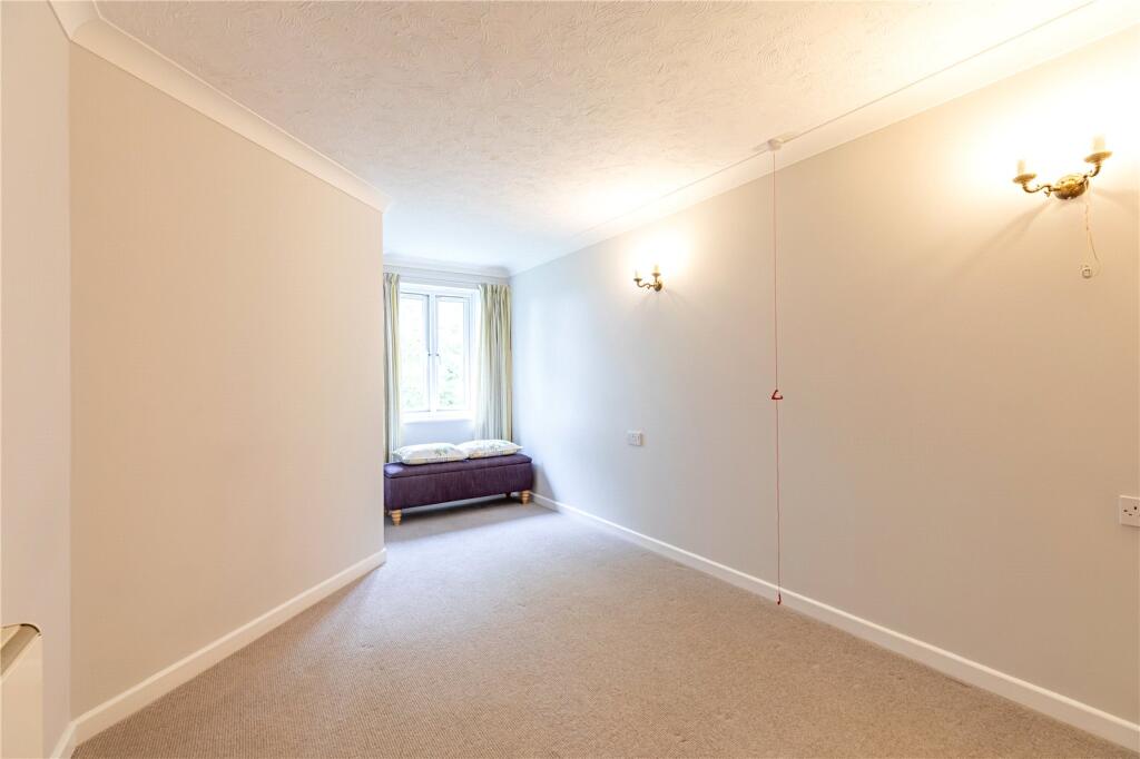 West Mills, Newbury, Berkshire, RG14 photo 4
