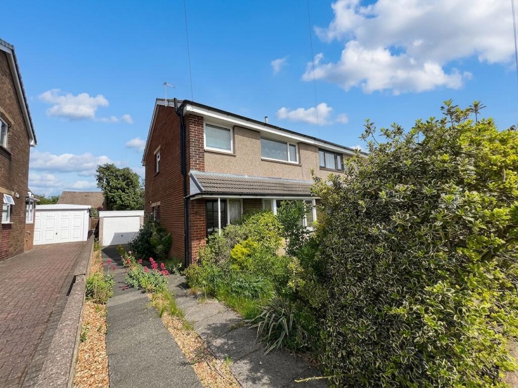 Main image of property: Bar Croft, Kirkheaton, HD5