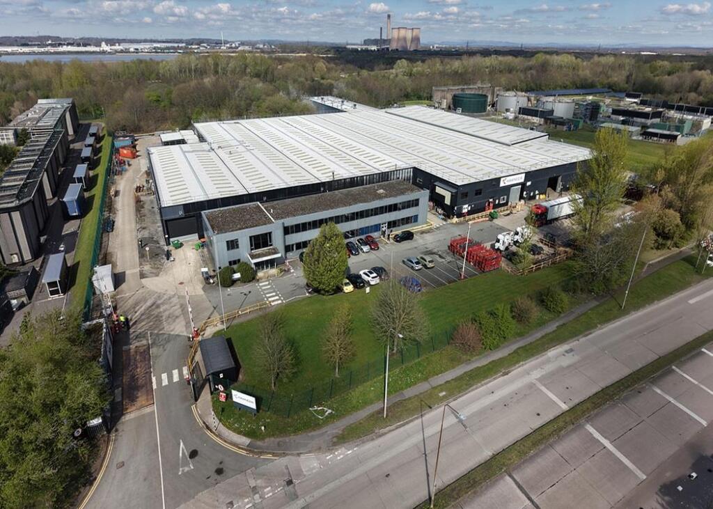 Main image of property: Astmoor 166, Astmoor Road, Astmoor Industrial Estate, Runcorn, Cheshire WA7