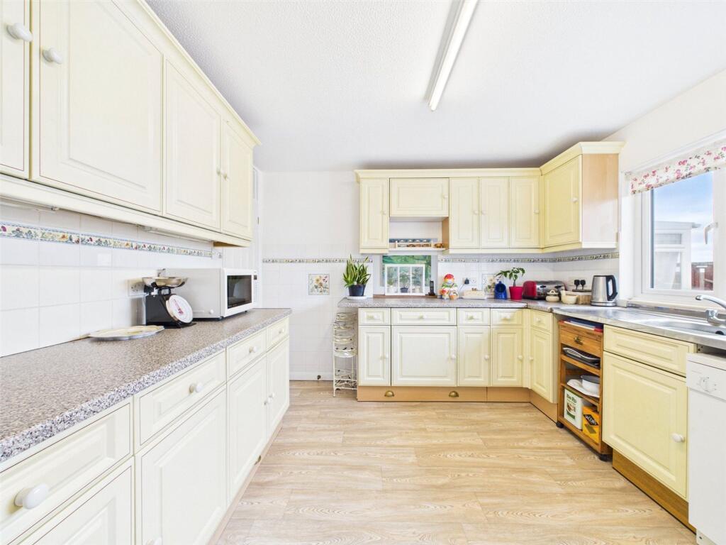 Trevella Road, Bude, EX23 photo 4