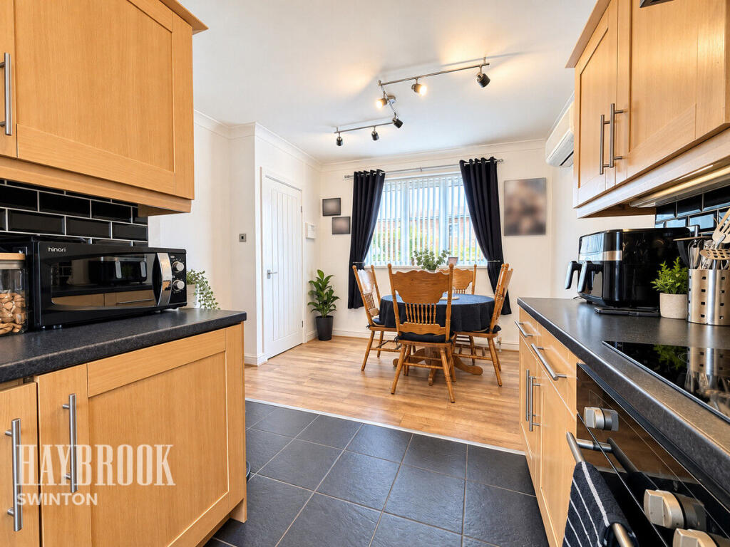 House in Barnsley, South Yorkshire - More