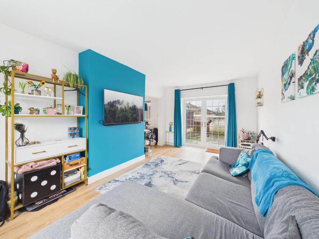 Additional image 2 of Airedale Avenue, Bingley