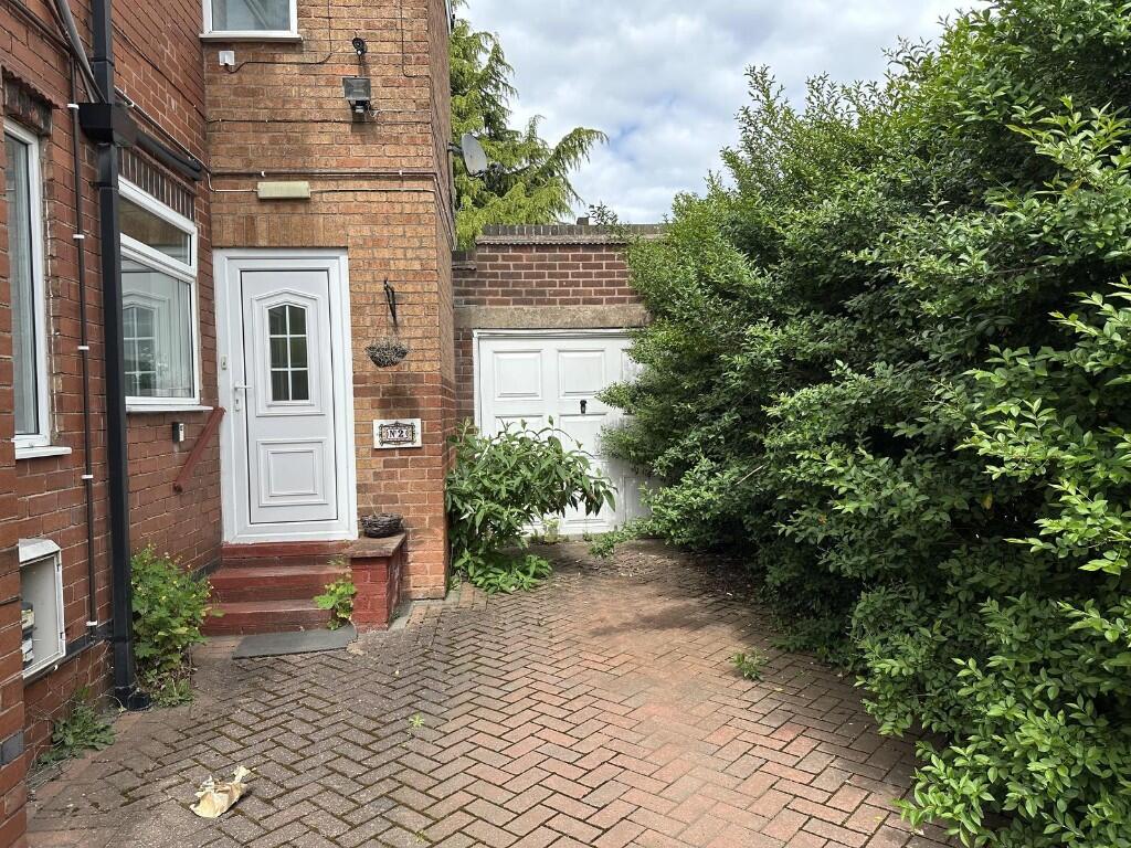 House in Mansfield, Forest Town - View 3