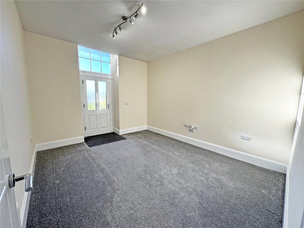 St Georges Mansions, St. Georges Parkway, Stafford, ST16 photo 3