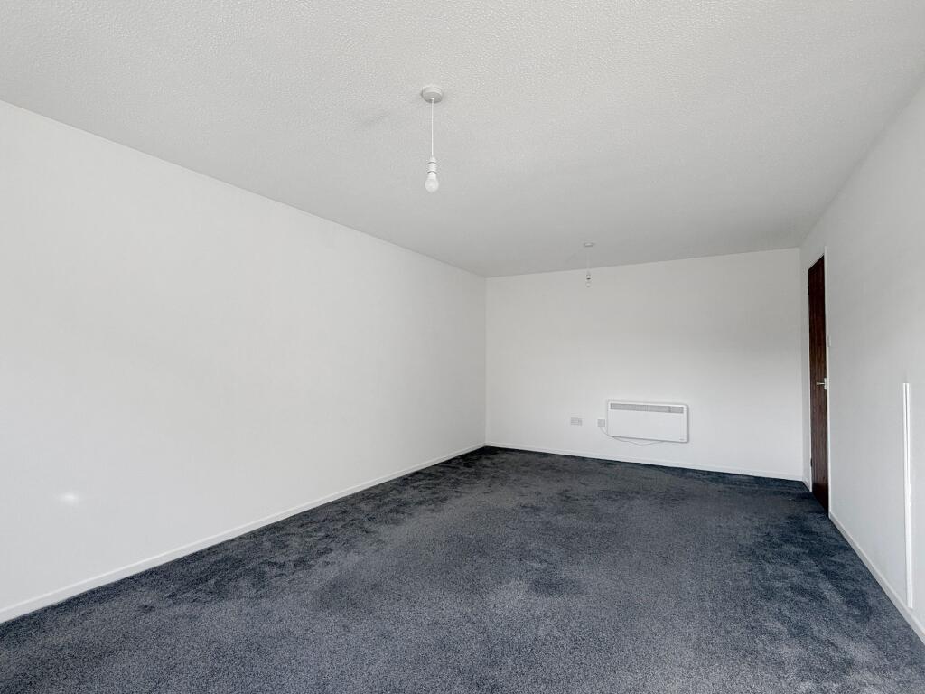 Apartment in Ipswich - View 5