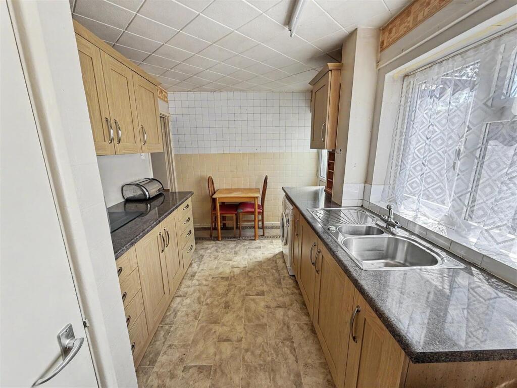 House in Hereford, Herefordshire - More