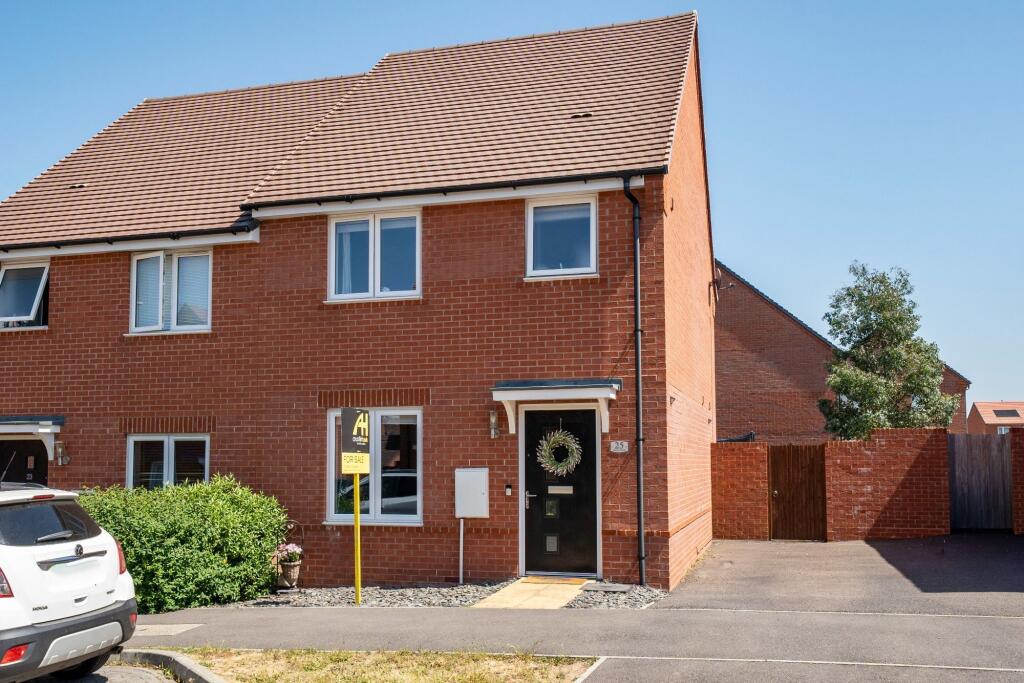 3-bed house on Merino Road, Andover, SP11, £350,000