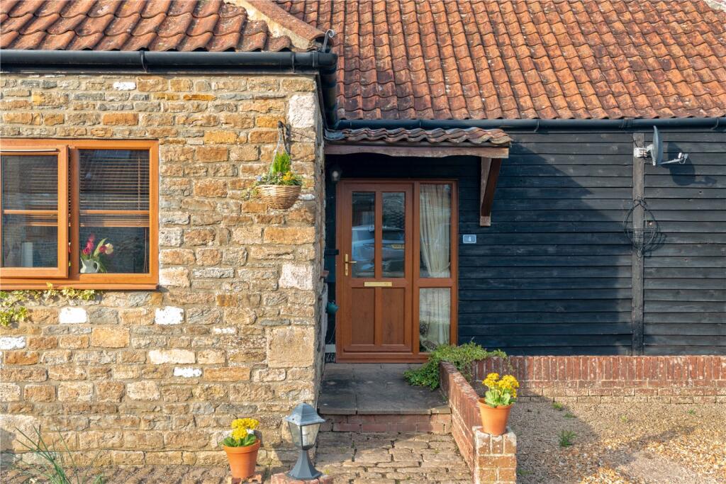 Additional image 24 of Courtyard Barns, Brook Hall Farm