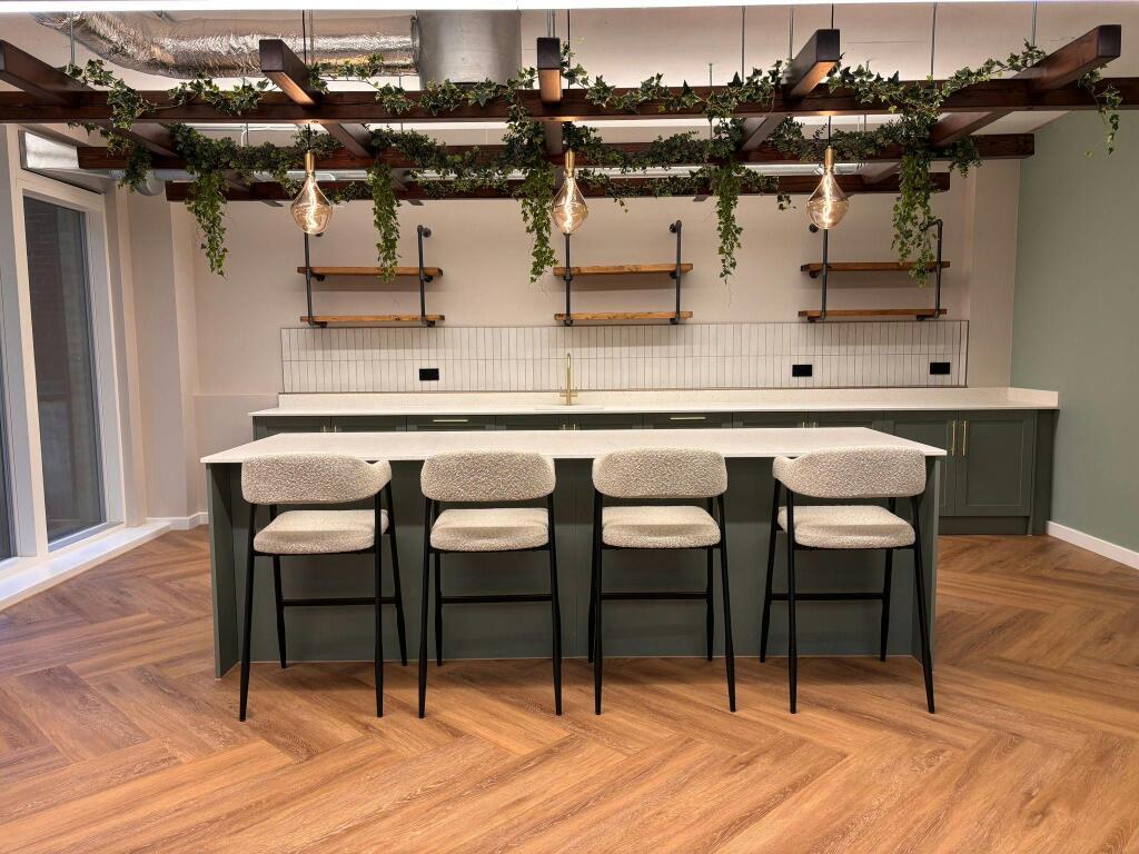 10 Middle Street_Kitchenette.JPG