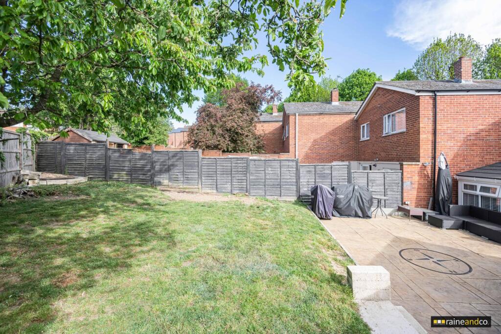 Additional image 27 of Robins Way, Hatfield