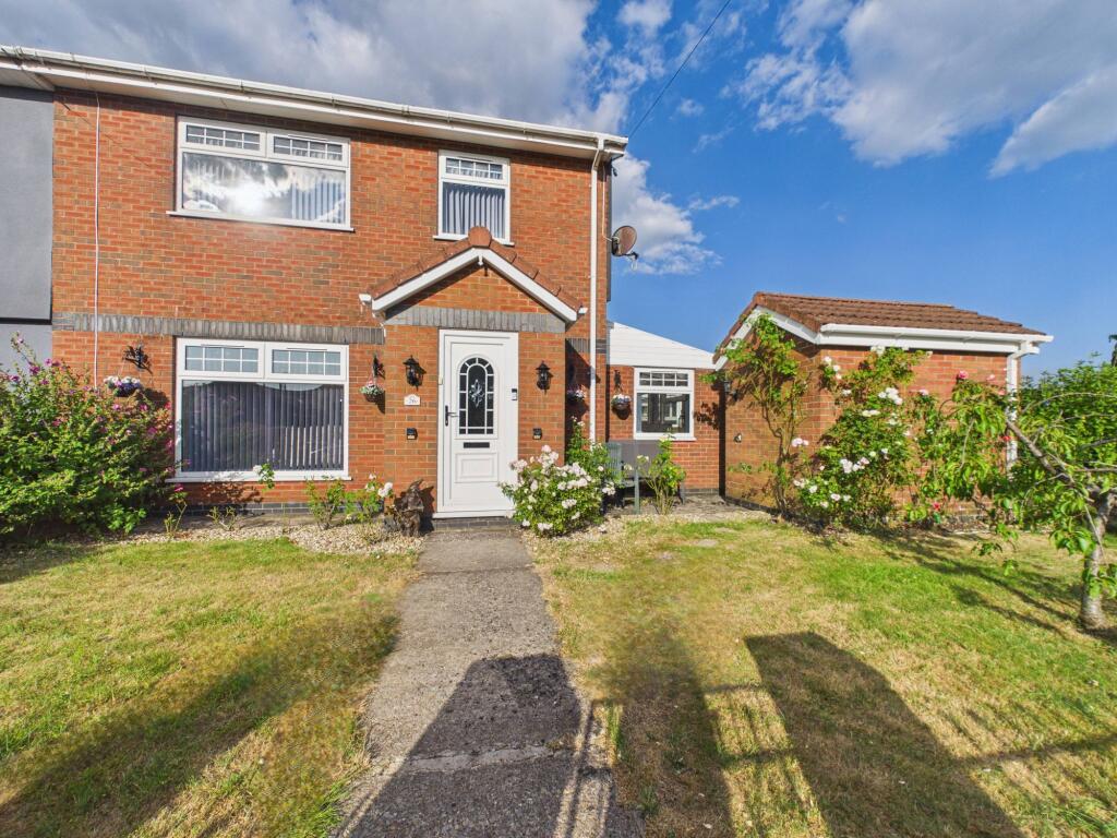 House in Tredegar, Rhymney - View 5