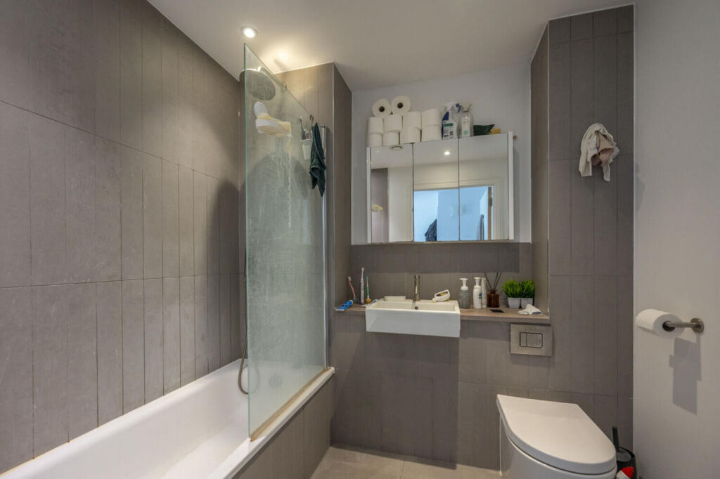 Apartment in London - View 4