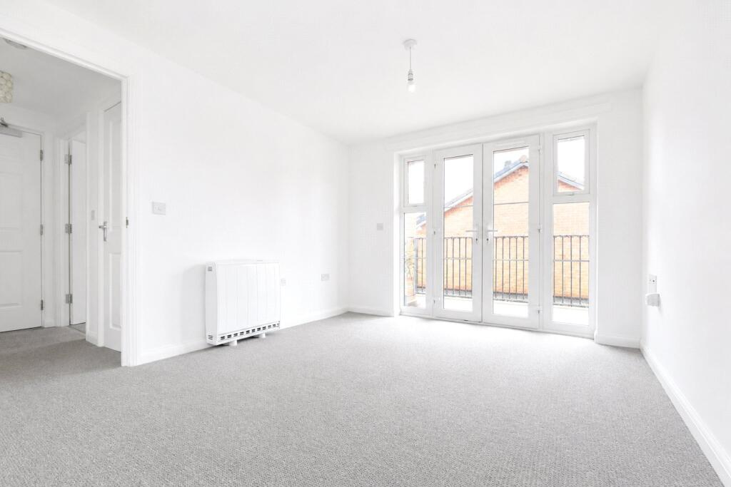 Apartment in Portsmouth - View 3