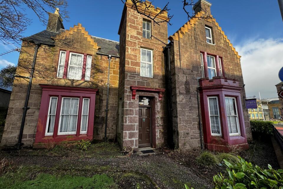 Main image of property: 32 James Street, Stornoway, HS1 2QN
