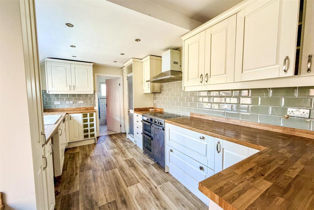 House in Northampton - View 5