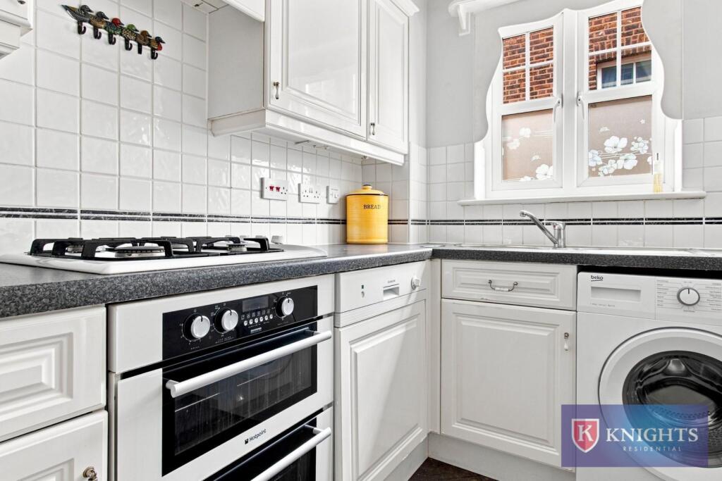 Apartment in Enfield - More