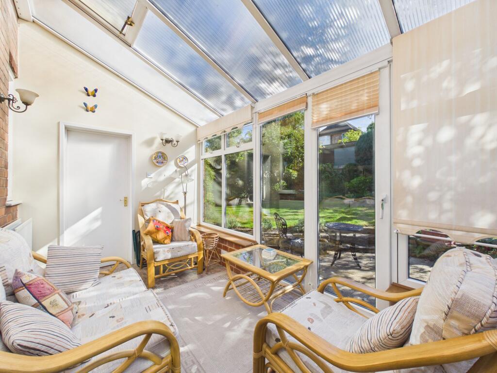 House in Gedling, Nottinghamshire - View 3