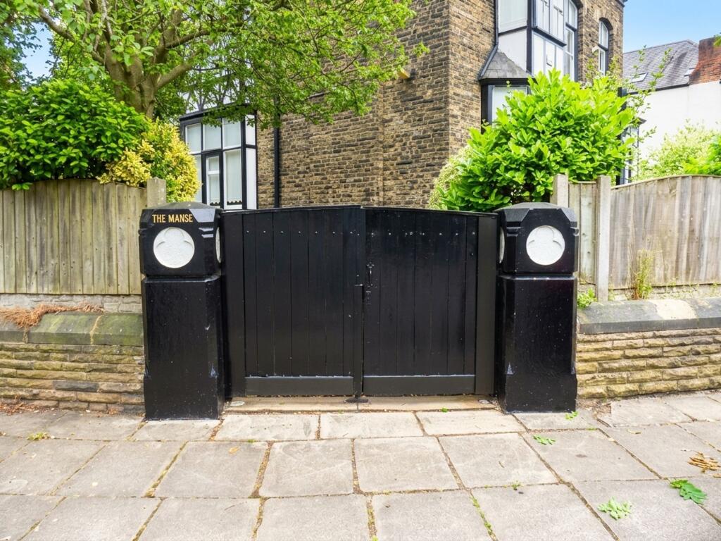House in Manchester - View 2